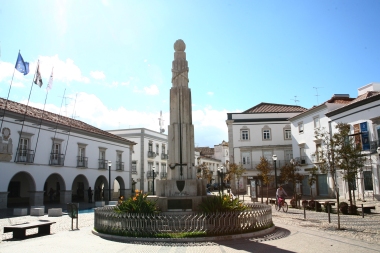Tavira main square from the North.